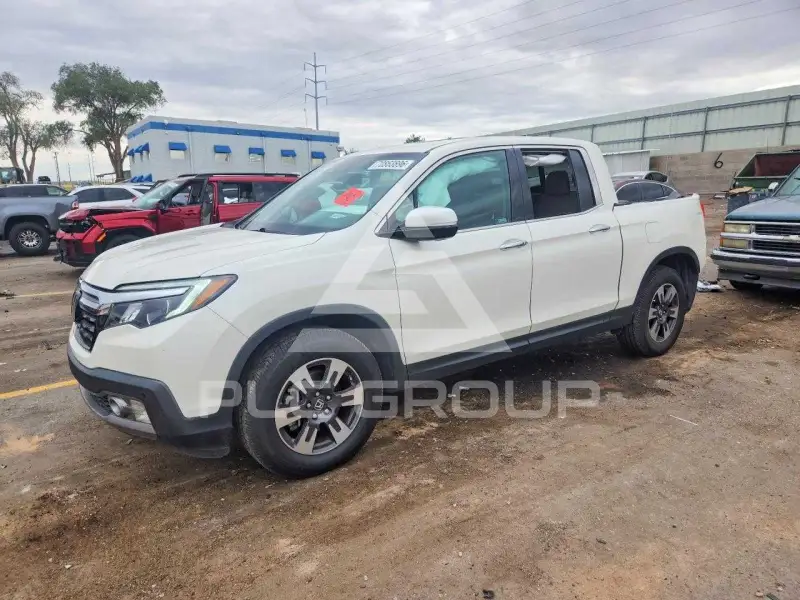 2019 Honda RIDGELINE photo