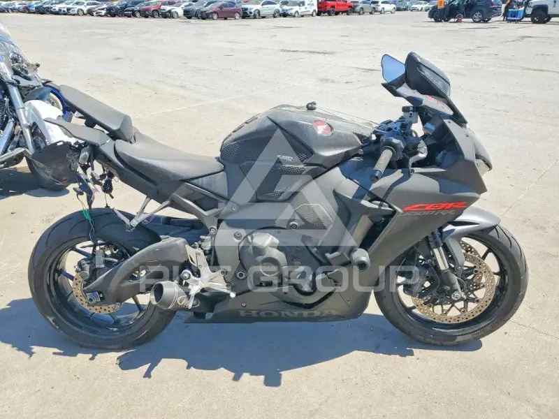 2019 Honda CBR фото