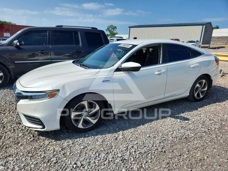 2019 Honda INSIGHT photo