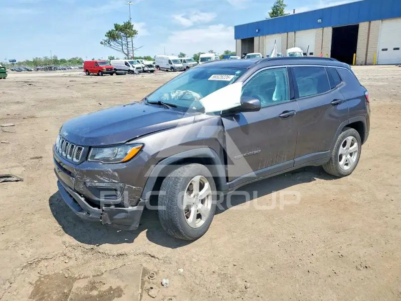 2019 Jeep COMPASS photo