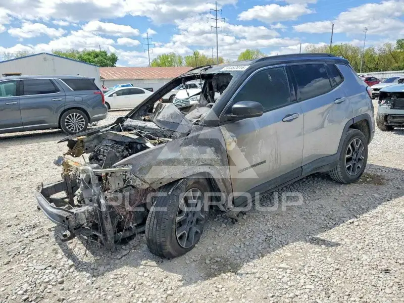 2019 Jeep COMPASS photo