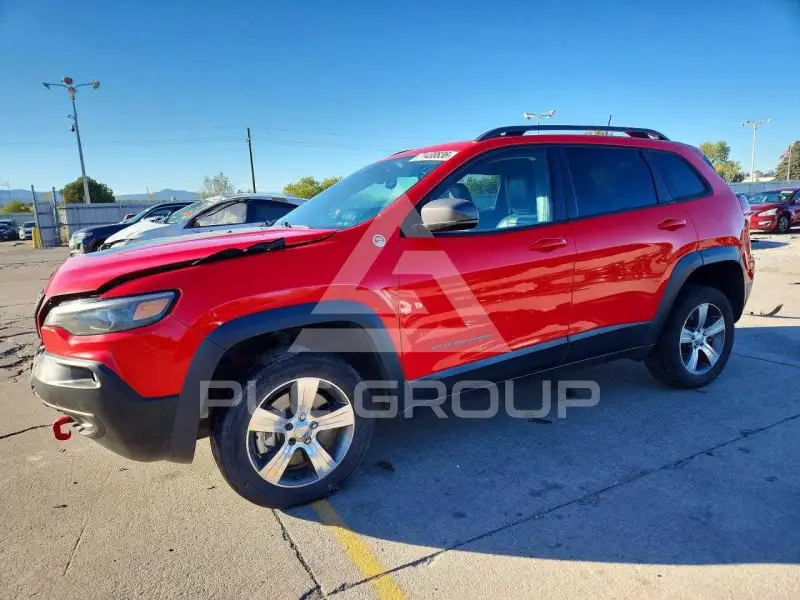 2019 Jeep CHEROKEE photo