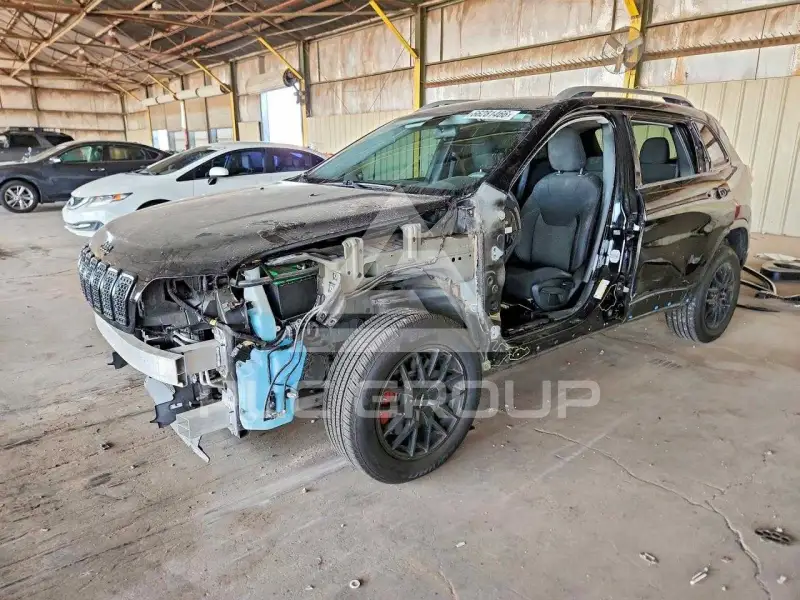2019 Jeep CHEROKEE photo