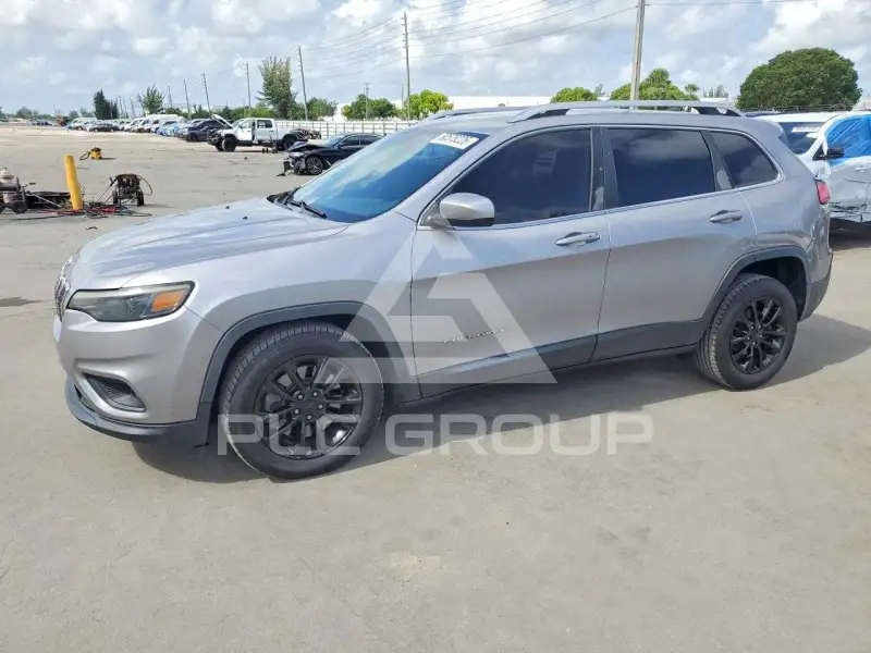 2019 Jeep CHEROKEE photo