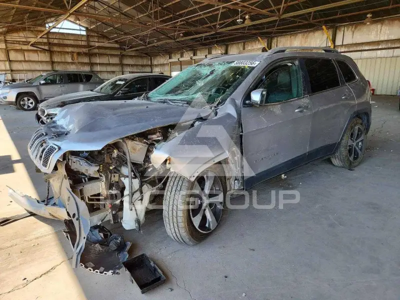 2019 Jeep CHEROKEE photo