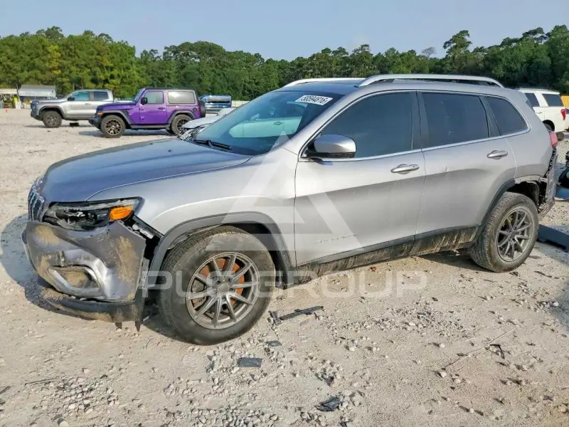 2019 Jeep CHEROKEE photo