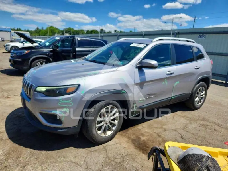 2019 Jeep CHEROKEE photo