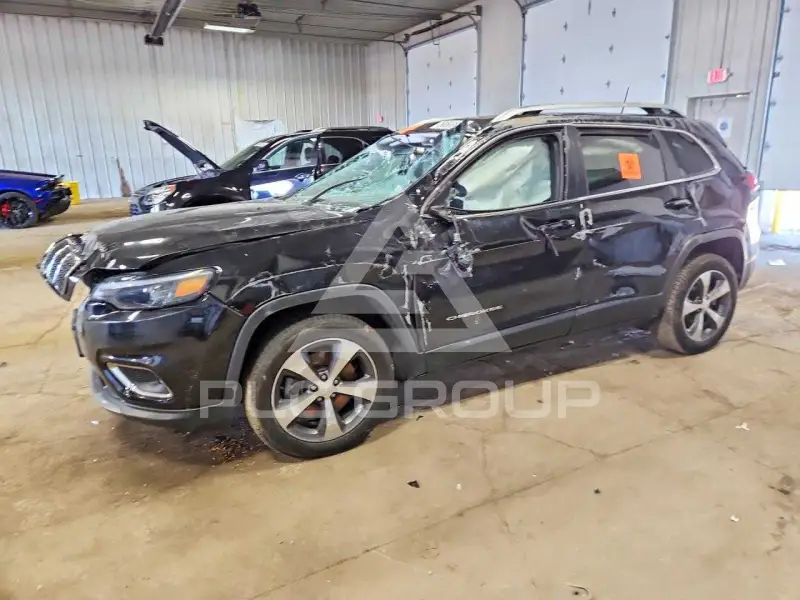 2019 Jeep CHEROKEE photo