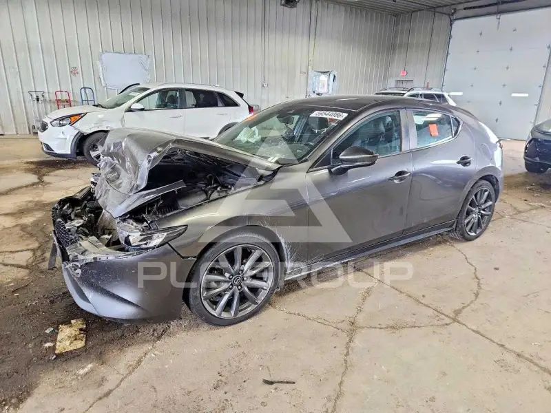 2019 Mazda 3 photo