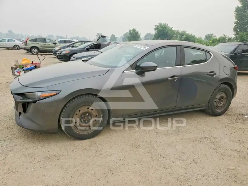 2019 Mazda 3 photo