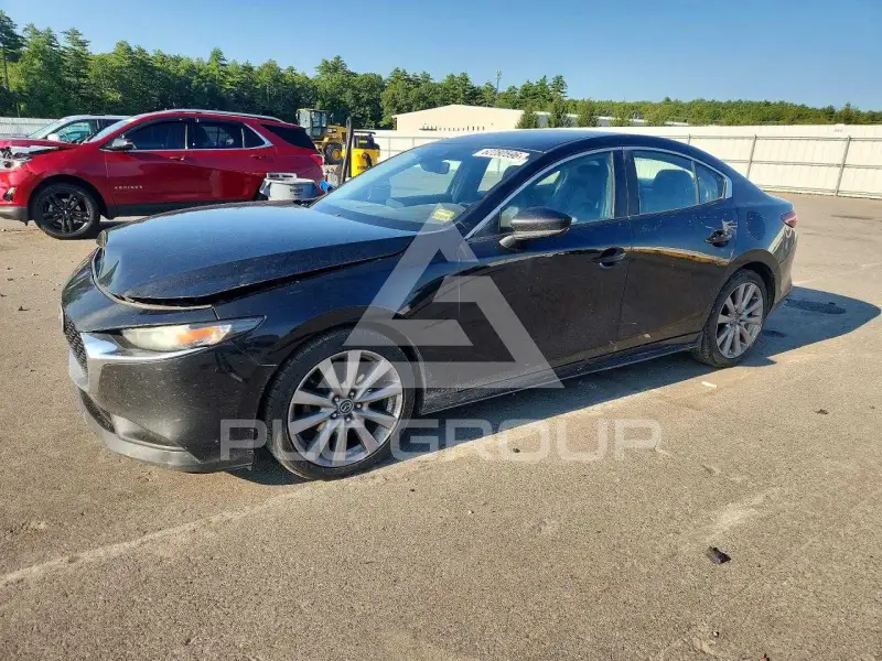 2019 Mazda 3 photo