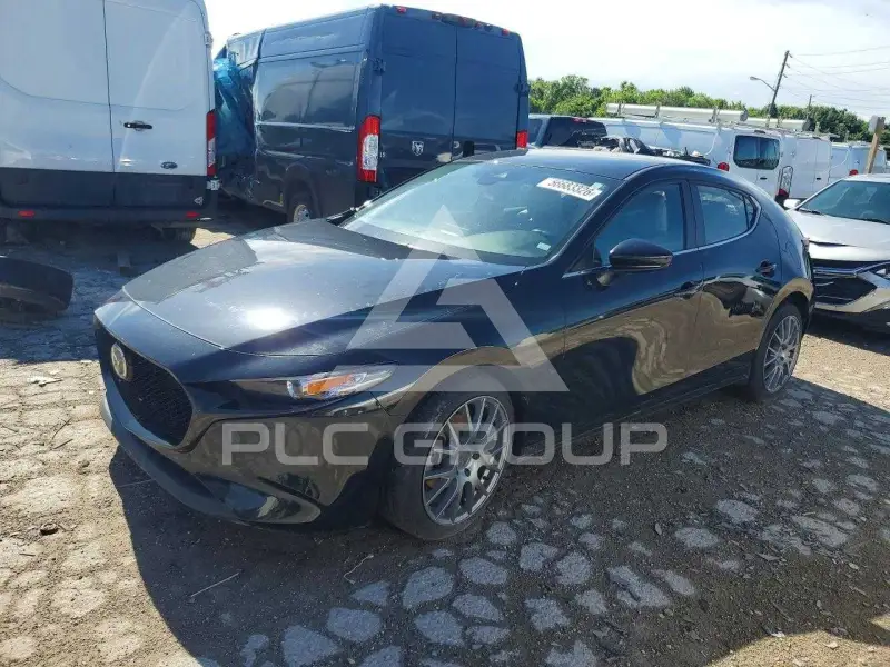 2019 Mazda 3 photo