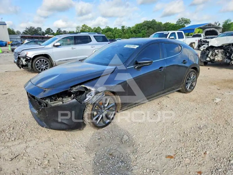 2019 Mazda 3 photo