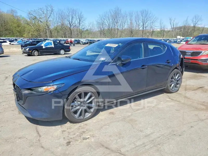 2019 Mazda 3 photo
