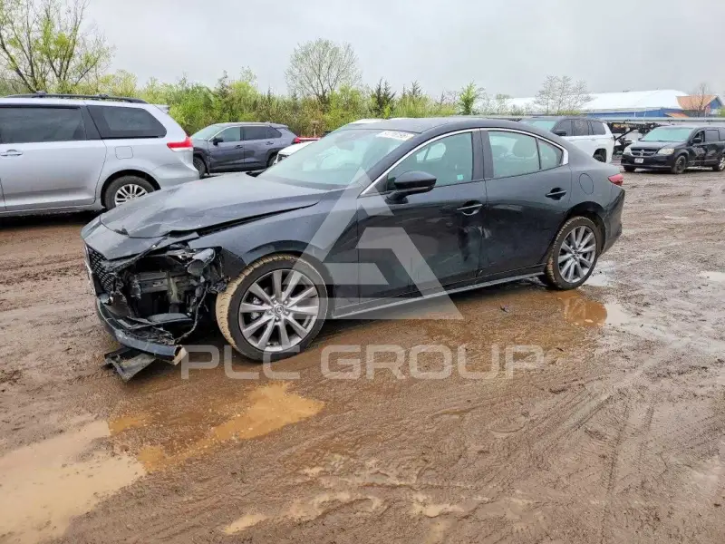 2019 Mazda 3 photo