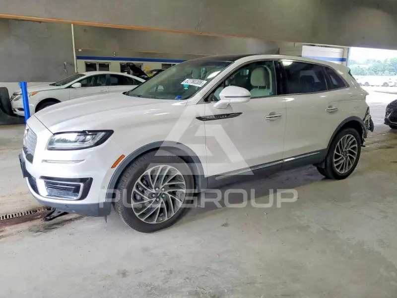 2019 Lincoln NAUTILUS photo