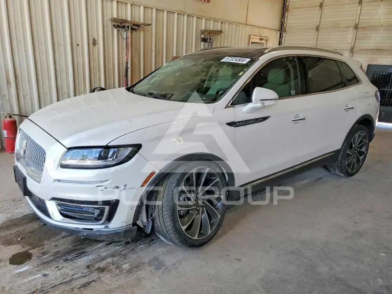 2019 Lincoln NAUTILUS photo