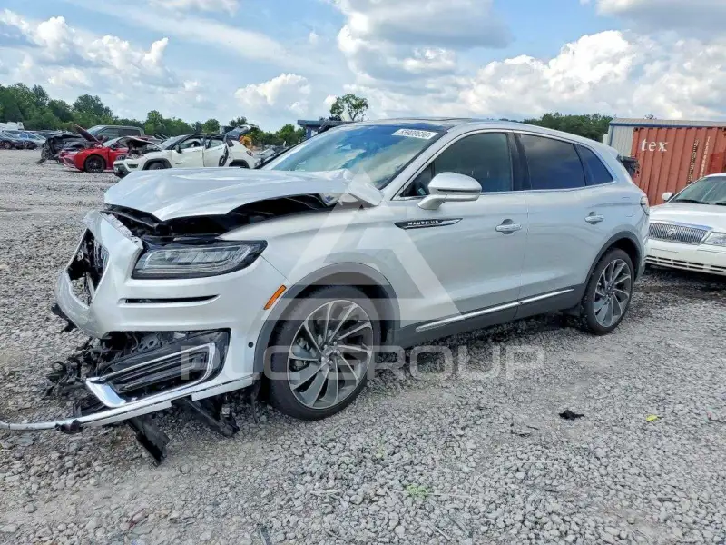 2019 Lincoln NAUTILUS photo
