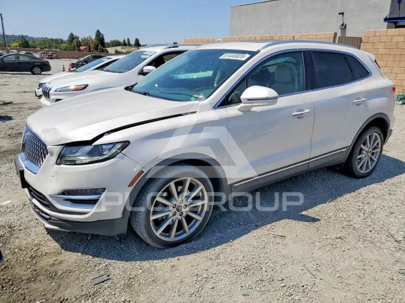 2019 Lincoln MKC photo