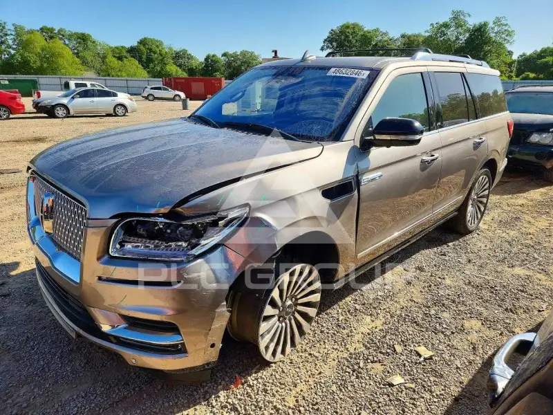 2019 Lincoln NAVIGATOR photo