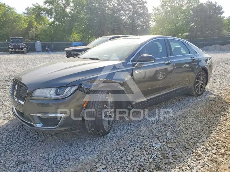 2019 Lincoln MKZ photo