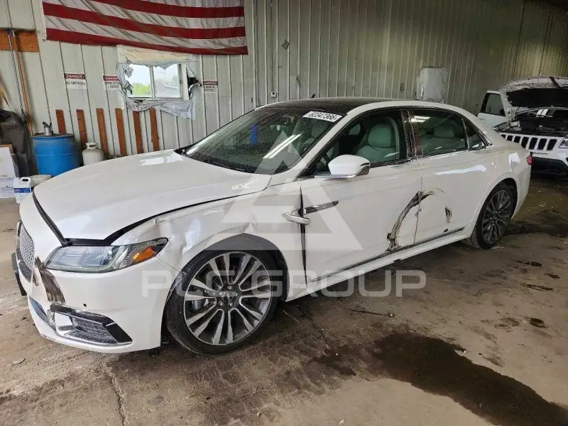 2019 Lincoln Continental photo
