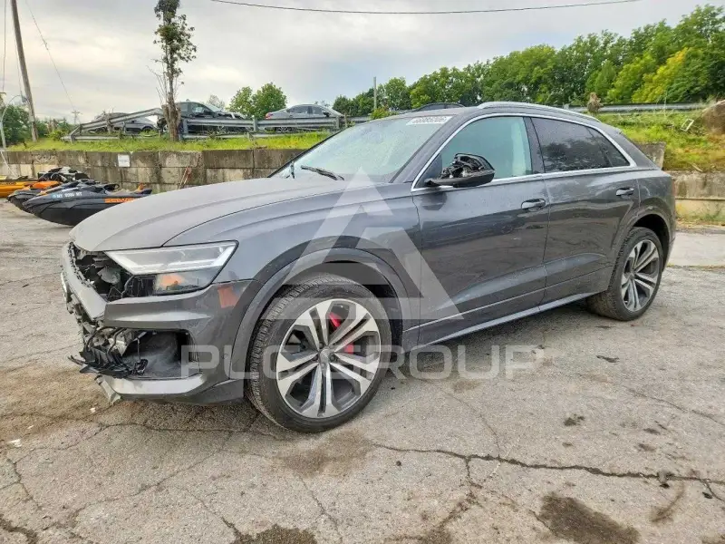 2019 Audi Q8 фото