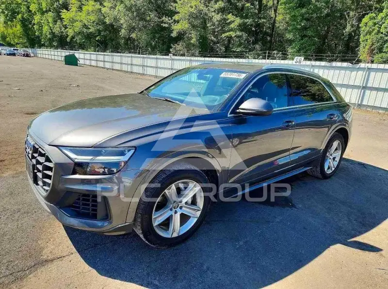 2019 Audi Q8 фото