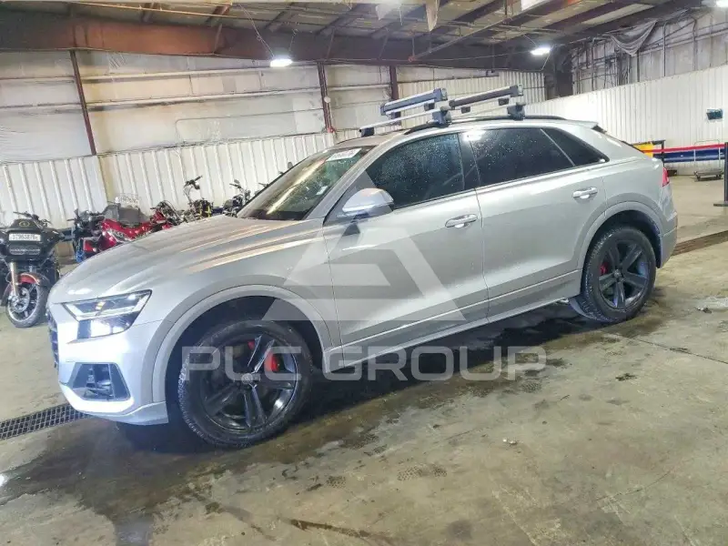 2019 Audi Q8 фото
