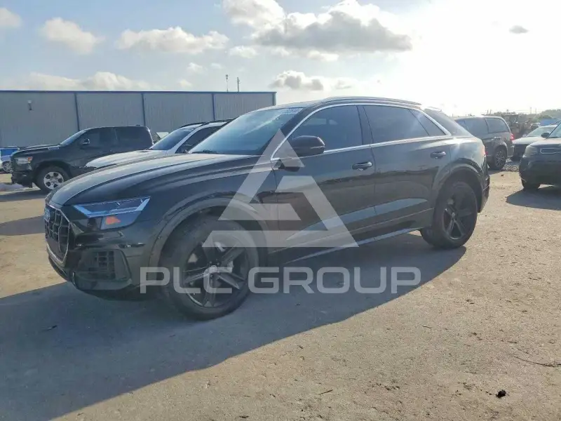 2019 Audi Q8 photo