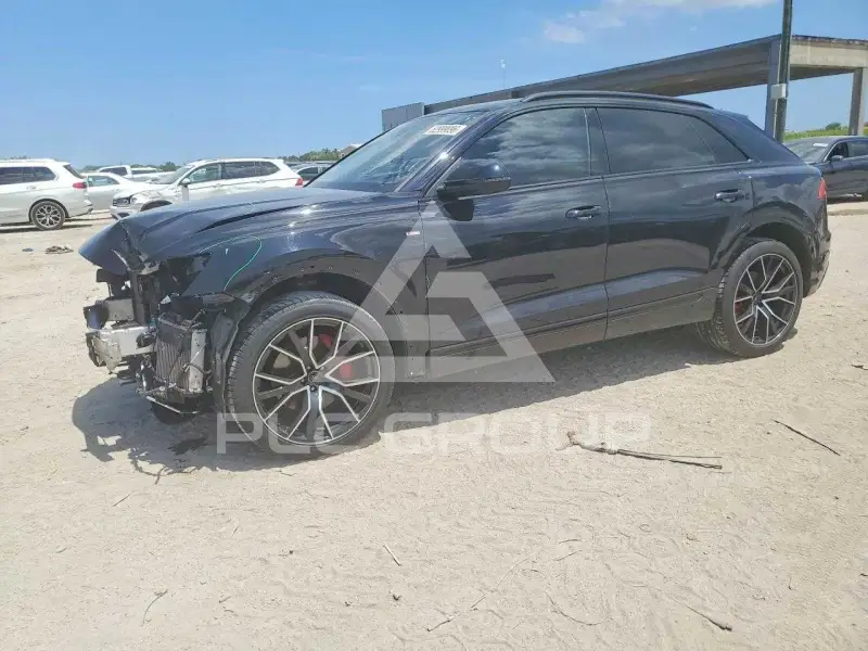 2019 Audi Q8 фото