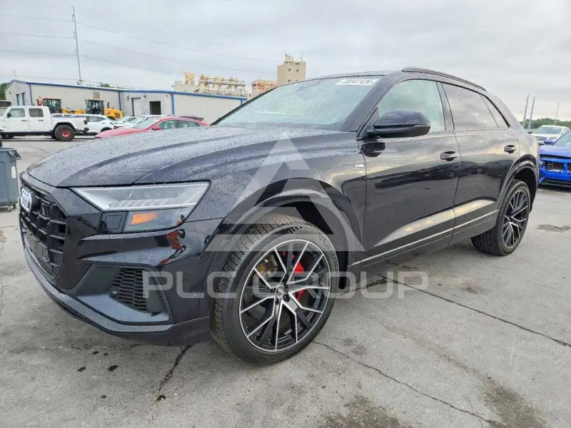 2019 Audi Q8 фото