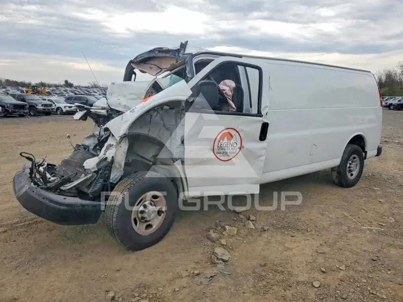 2019 Chevrolet Express фото
