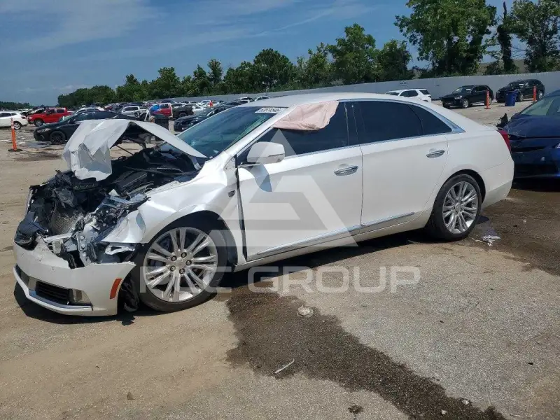 2019 Cadillac XTS photo