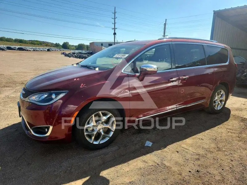 2019 Chrysler PACIFICA photo