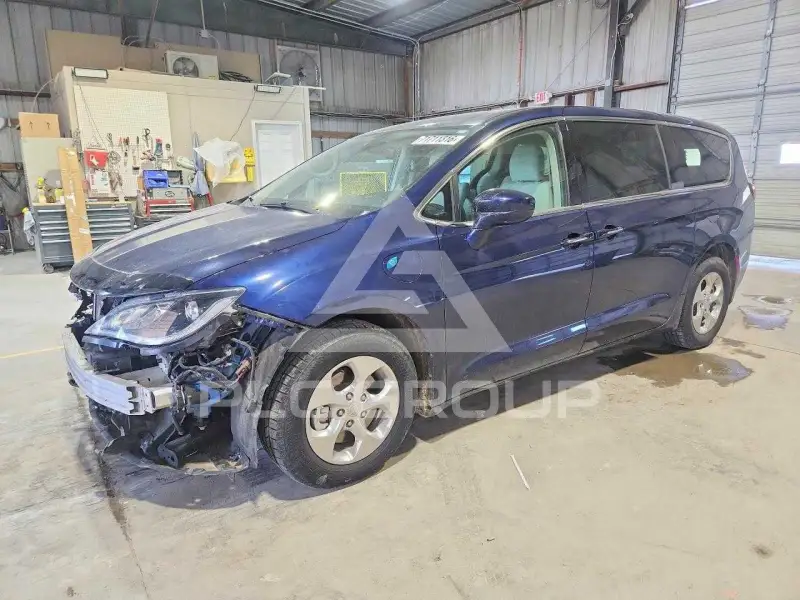 2019 Chrysler PACIFICA photo