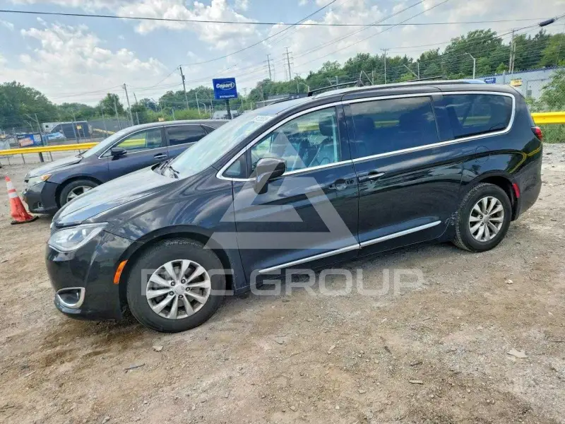 2019 Chrysler PACIFICA фото