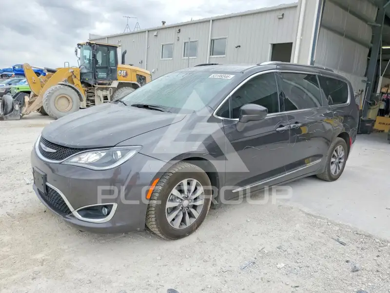 2019 Chrysler PACIFICA photo