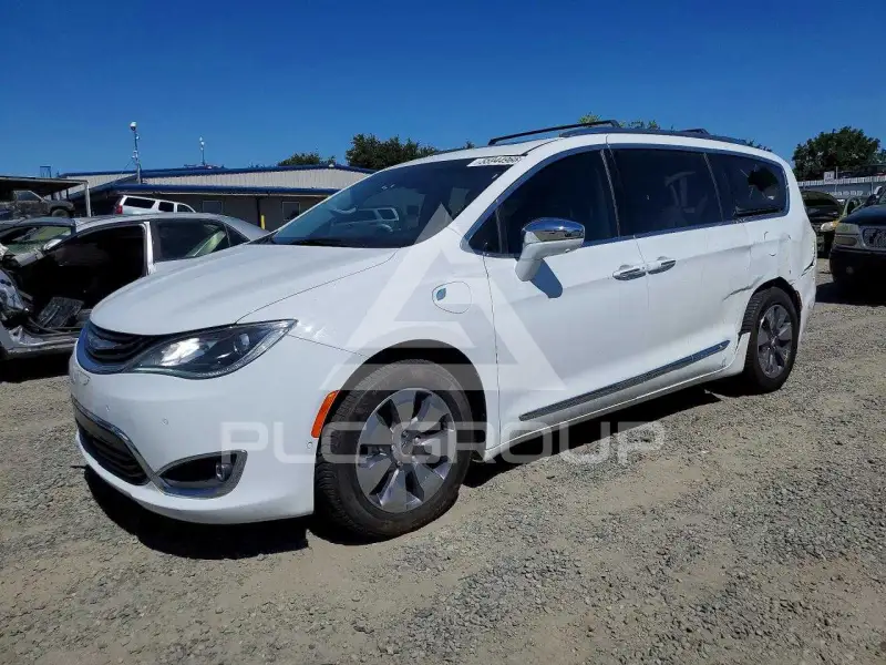 2019 Chrysler PACIFICA photo