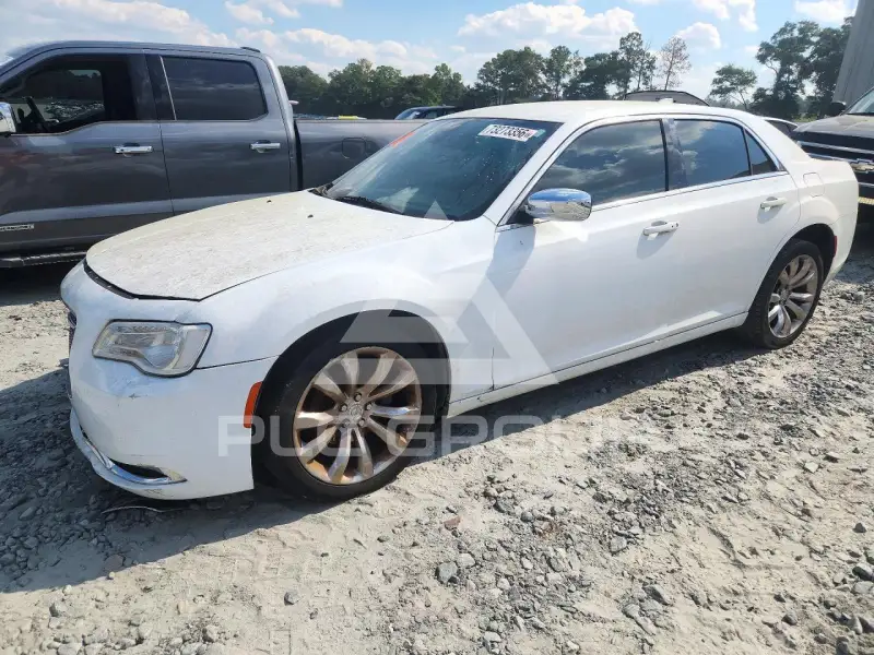2019 Chrysler 300 photo