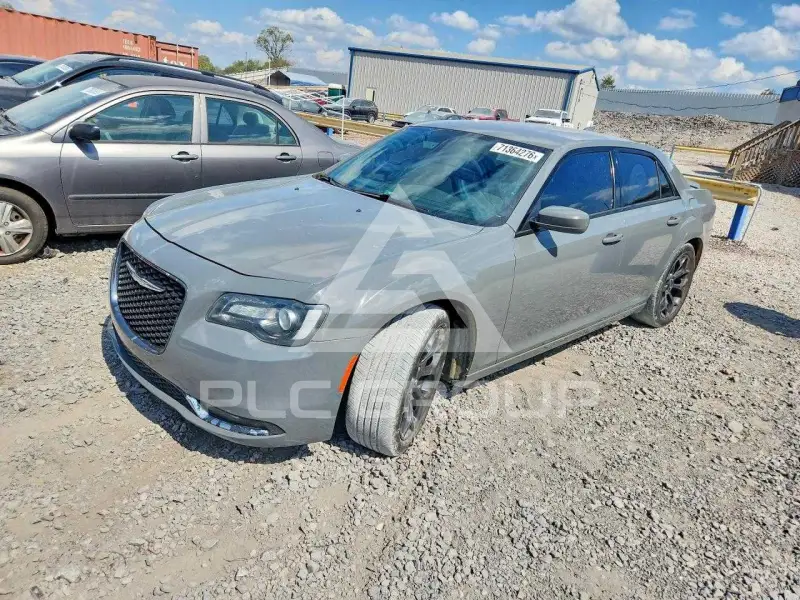 2019 Chrysler 300 фото