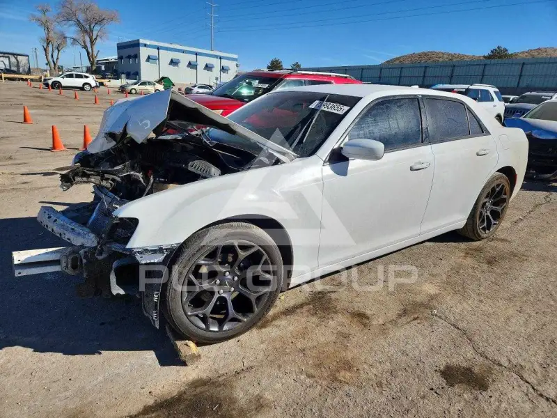 2019 Chrysler 300 фото