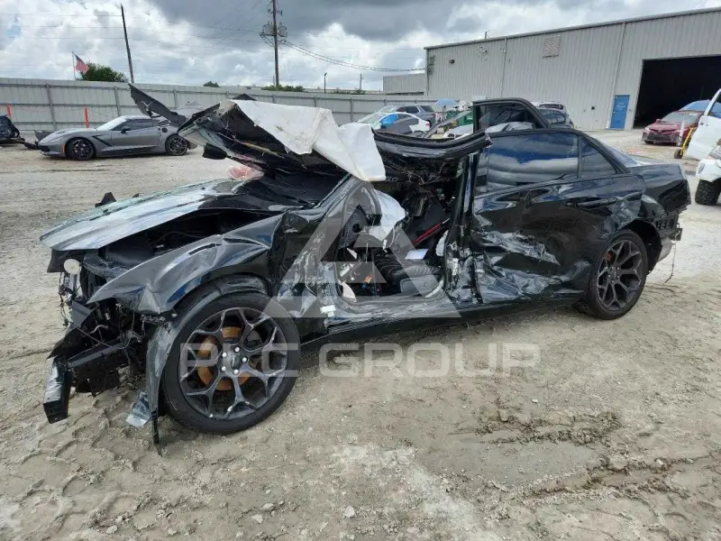 2019 Chrysler 300 photo