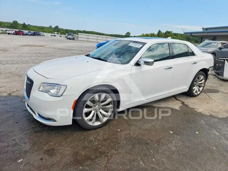 2019 Chrysler 300 фото