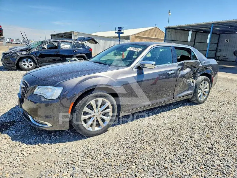 2019 Chrysler 300 photo