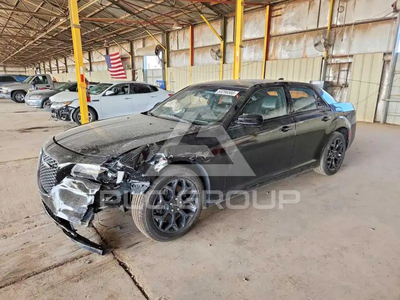 2019 Chrysler 300 фото