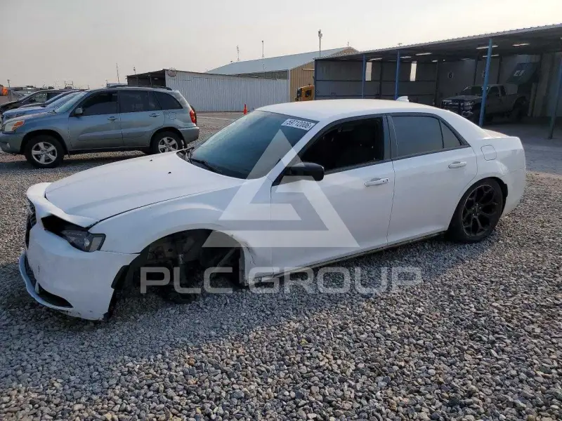 2019 Chrysler 300 фото