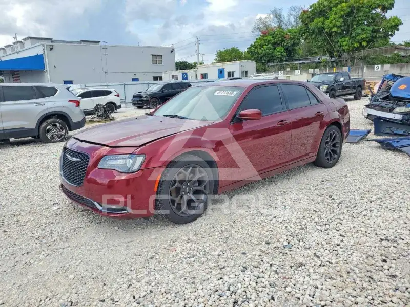 2019 Chrysler 300 фото