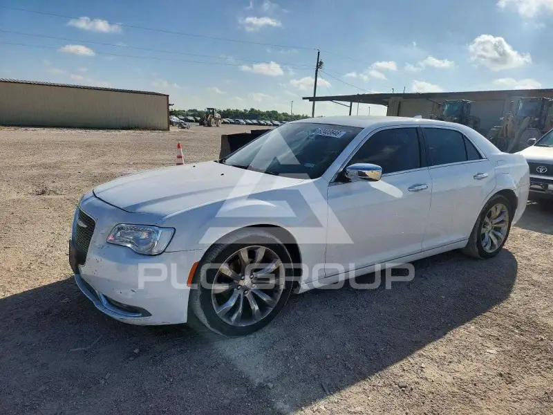 2019 Chrysler 300 фото