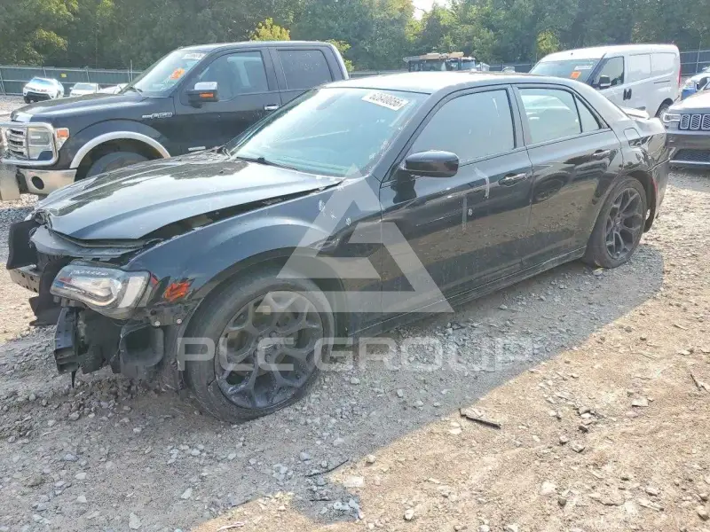 2019 Chrysler 300 фото